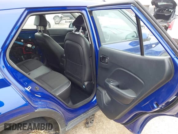 ✅ 2022 Hyundai Venue Limited • VIN: KMHRC8A38NU203042 • Лот: 42159497. Опубликован ранее на IAAI с пробегом 42 337 миль. Бесплатный доступ к архиву аукционных продаж из США и подробный отчёт об истории автомобиля на DreamBid. Изображение 8.