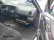 ✅ 2000 Dodge Dakota Sport • VIN: 1B7GL2AN4YS691223 • Лот: 41964561. Размещён на IAAI с пробегом 169 936 миль миль. Получите бесплатный доступ к архиву аукционных продаж из США и посмотрите подробный отчёт об истории автомобиля на DreamBid. Изображение 5.