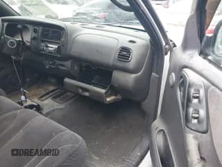 ✅ 2000 Dodge Dakota Sport • VIN: 1B7GL2AN4YS691223 • Lot: 41964561. Wystawiony na IAAI z przebiegiem 169 936 mil. Bezpłatny archiwum sprzedaży aukcyjnych z USA i szczegółowy raport historii pojazdu na DreamBid. Zdjęcie 5.