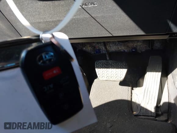 ✅ 2024 Toyota bZ4X XLE • VIN: JTMABACA3RA078711 • Лот: 43457691. Опубликован ранее на IAAI с пробегом 54 954 миль. Бесплатный доступ к архиву аукционных продаж из США и подробный отчёт об истории автомобиля на DreamBid. Изображение 11.