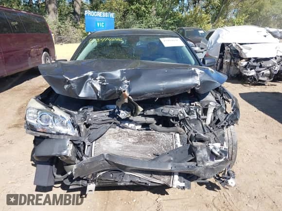 2015 Chevrolet Malibu LT z VIN 1G11C5SL6FF338694, wystawiony jako IAAI lot #43414226 z przebiegiem 107 248 mil mil oraz . Historia ofert i sprzedaży dostępna na DreamBid. Obrazek 12.