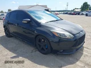 ✅ 2014 Ford Focus ST • VIN: 1FADP3L95EL234994 • Lot: 43146331. Wystawiony na IAAI z przebiegiem 134 416 mil. Bezpłatny archiwum sprzedaży aukcyjnych z USA i szczegółowy raport historii pojazdu na DreamBid. Zdjęcie 1.