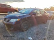 ✅ 2013 Toyota Corolla LE • VIN: 2T1BU4EE5DC095756 • Lot: 94428295. Wystawiony na Copart z przebiegiem 250 551 mil. Bezpłatny archiwum sprzedaży aukcyjnych z USA i szczegółowy raport historii pojazdu na DreamBid. Zdjęcie 1.