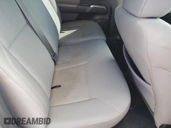 ✅ 2019 Toyota Tacoma SR • VIN: 5TFAX5GN7KX139938 • Лот: 86893115. Опубликован ранее на Copart с пробегом 74 070 миль. Бесплатный доступ к архиву аукционных продаж из США и подробный отчёт об истории автомобиля на DreamBid. Изображение 10.