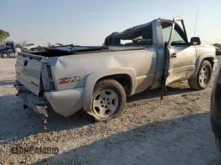 ✅ 2005 Chevrolet Silverado 1500 Z71 • VIN: 1GCEK14TX5Z259415 • Лот: 75320254. Опубликован ранее на Copart с пробегом 68 662 миль. Бесплатный доступ к архиву аукционных продаж из США и подробный отчёт об истории автомобиля на DreamBid. Изображение 3.