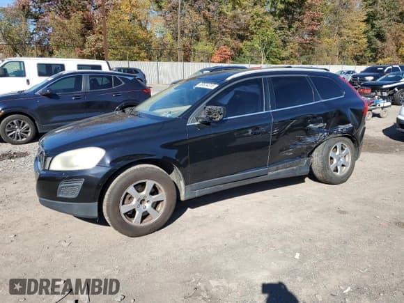 ✅ 2011 Volvo XC60 3.2L • VIN: YV4940DZ0B2210638 • Lot: 89534315. Wystawiony na Copart z przebiegiem 204 004 mil. Bezpłatny archiwum sprzedaży aukcyjnych z USA i szczegółowy raport historii pojazdu na DreamBid. Zdjęcie 1.
