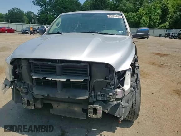 ✅ 2018 Ram 1500 SLT • VIN: 1C6RR6TT5JS149264 • Лот: 69985455. Опубликован ранее на Copart с пробегом 145 073 миль. Бесплатный доступ к архиву аукционных продаж из США и подробный отчёт об истории автомобиля на DreamBid. Изображение 14.