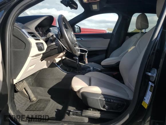 ✅ 2018 BMW X2 sDrive28i • VIN: WBXYJ3C3XJEJ84829 • Lot: 89528475. Wystawiony na Copart z przebiegiem 124 546 mil. Bezpłatny archiwum sprzedaży aukcyjnych z USA i szczegółowy raport historii pojazdu na DreamBid. Zdjęcie 7.