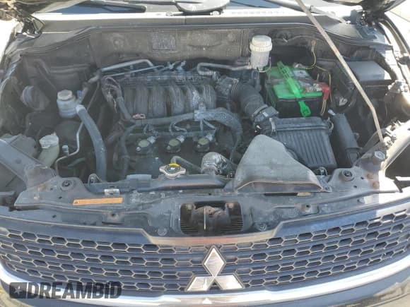 ✅ 2011 Mitsubishi Endeavor SE • VIN: 4A4JN3ASXBE025347 • Lot: 57943185. Listed on Copart with 174,665 mi. Free auction sales archive from the USA and detailed vehicle history report at DreamBid. Image 12.