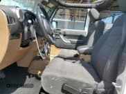 ✅ 2012 Jeep Wrangler Rubicon • VIN: 1C4BJWCG8CL283185 • Лот: 65726515. Опубликован ранее на Copart с пробегом 147 031 миль. Бесплатный доступ к архиву аукционных продаж из США и подробный отчёт об истории автомобиля на DreamBid. Изображение 7.