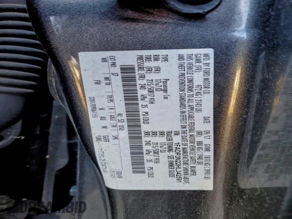 ✅ 2017 Ford Focus Titanium • VIN: 1FADP3N22HL342591 • Lot: 96624285. Listed on Copart with 117,405 mi. Free auction sales archive from the USA and detailed vehicle history report at DreamBid. Image 12.