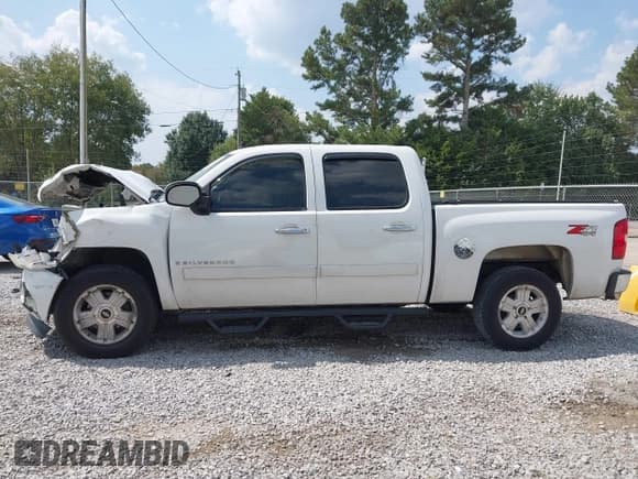 ✅ 2008 Chevrolet Silverado 1500 1LT • VIN: 3GCEK13J08G263350 • Лот: 43262961. Опубликован ранее на IAAI с пробегом 266 004 миль. Бесплатный доступ к архиву аукционных продаж из США и подробный отчёт об истории автомобиля на DreamBid. Изображение 14.