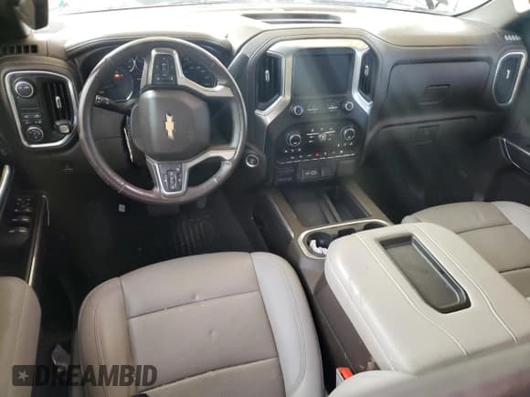 ✅ 2021 Chevrolet Silverado 1500 LTZ • VIN: 3GCPWEED1MG323948 • Lot: 71761964. Wystawiony na Copart z przebiegiem 61 824 mil. Bezpłatny archiwum sprzedaży aukcyjnych z USA i szczegółowy raport historii pojazdu na DreamBid. Zdjęcie 8.