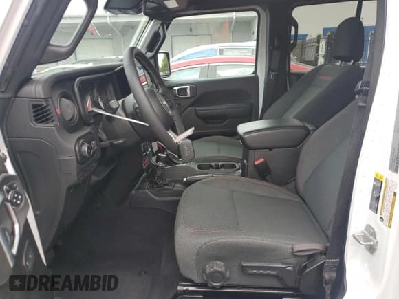 ✅ 2025 Jeep Wrangler Rubicon • VIN: 1C4PJXFN0SW521422 • Lot: 86225925. Listed on Copart with 17,801 mi. Free auction sales archive from the USA and detailed vehicle history report at DreamBid. Image 7.