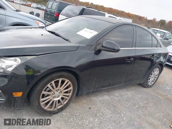 ✅ 2015 Chevrolet Cruze ECO • VIN: 1G1PH5SB4F7250465 • Лот: 43663881. Опубликован ранее на IAAI с пробегом 129 626 миль. Бесплатный доступ к архиву аукционных продаж из США и подробный отчёт об истории автомобиля на DreamBid. Изображение 2.