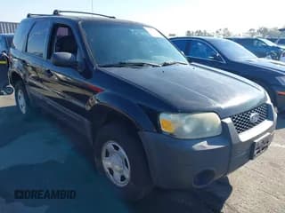 ✅ 2006 Ford Escape XLS • VIN: 1FMYU02Z76KB33799 • Lot: 43920217. Listed on IAAI with 171,864 mi. Free auction sales archive from the USA and detailed vehicle history report at DreamBid. Image 1.