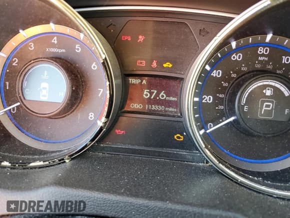 ✅ 2013 Hyundai Sonata SE • VIN: 5NPEC4AB5DH647569 • Lot: 72998874. Listed on Copart with 113,330 mi. Free auction sales archive from the USA and detailed vehicle history report at DreamBid. Image 9.