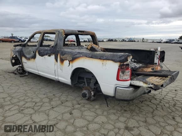 ✅ 2021 Ram 2500 Big Horn • VIN: 3C6UR5DJ8MG594238 • Lot: 47605115. Listed on Copart with Not provided. Free auction sales archive from the USA and detailed vehicle history report at DreamBid. Image 2.