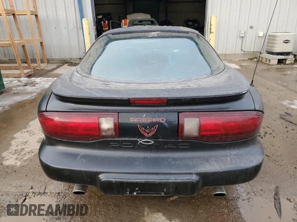 ✅ 1997 Pontiac Firebird Firebird • VIN: 2G2FS22K8V2217367 • Lot: 45146375. Wystawiony na Copart z przebiegiem 112 010 mil. Bezpłatny archiwum sprzedaży aukcyjnych z USA i szczegółowy raport historii pojazdu na DreamBid. Zdjęcie 6.