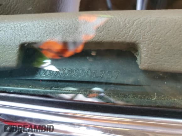 ✅ 1972 Chevrolet Corvette • VIN: 1Z37K2S501737 • Lot: 43789865. Wystawiony na Copart z przebiegiem 22 938 mil. Bezpłatny archiwum sprzedaży aukcyjnych z USA i szczegółowy raport historii pojazdu na DreamBid. Zdjęcie 12.