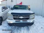 ✅ 2007 Chevrolet Silverado 1500 LT1 • VIN: 2GCEK13Z871162215 • Lot: 43837559. Wystawiony na IAAI z przebiegiem 211 011 mil. Bezpłatny archiwum sprzedaży aukcyjnych z USA i szczegółowy raport historii pojazdu na DreamBid. Zdjęcie 6.