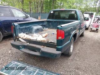✅ 1998 Chevrolet S-10 LS • VIN: 1GCCS1946WK202387 • Лот: 42151251. Опубликован ранее на IAAI с пробегом 401 232 миль. Бесплатный доступ к архиву аукционных продаж из США и подробный отчёт об истории автомобиля на DreamBid. Изображение 4.