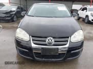 ✅ 2009 Volkswagen Jetta S • VIN: 3VWJZ71K89M099600 • Lot: 43729359. Wystawiony na IAAI z przebiegiem 160 442 mil. Bezpłatny archiwum sprzedaży aukcyjnych z USA i szczegółowy raport historii pojazdu na DreamBid. Zdjęcie 12.
