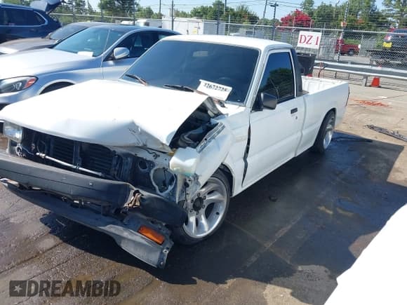 ✅ 1993 Mazda B-Series • VIN: JM2UF1132P0370659 • Лот: 42672725. Опубликован ранее на IAAI с пробегом 69 880 миль. Бесплатный доступ к архиву аукционных продаж из США и подробный отчёт об истории автомобиля на DreamBid. Изображение 2.