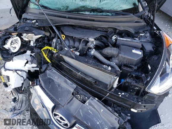 ✅ 2017 Hyundai Veloster • VIN: KMHTC6AD8HU323415 • Lot: 86481584. Wystawiony na Copart z przebiegiem 52 785 mil. Bezpłatny archiwum sprzedaży aukcyjnych z USA i szczegółowy raport historii pojazdu na DreamBid. Zdjęcie 7.