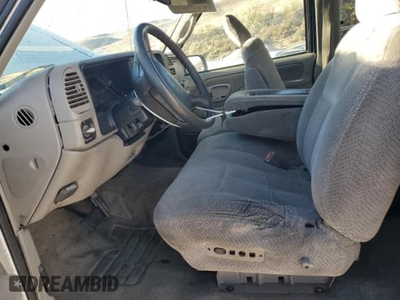 ✅ 1997 GMC Sierra 1500 • VIN: 1GTEK19R6VE503047 • Lot: 82761335. Listed on Copart with 203,241 mi. Free auction sales archive from the USA and detailed vehicle history report at DreamBid. Image 7.