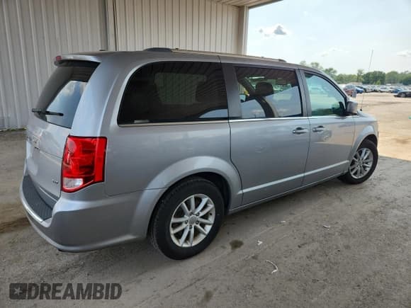 ✅ 2020 Dodge Grand Caravan SXT • VIN: 2C4RDGCG0LR166459 • Лот: 66605955. Опубликован ранее на Copart с пробегом 100 180 миль. Бесплатный доступ к архиву аукционных продаж из США и подробный отчёт об истории автомобиля на DreamBid. Изображение 3.