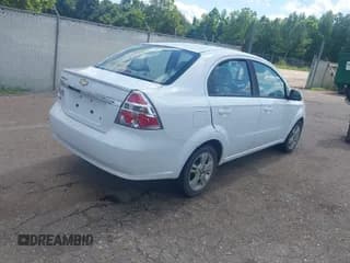 ✅ 2011 Chevrolet Aveo 1LT • VIN: KL1TD5DE4BB146193 • Lot: 42702809. Wystawiony na IAAI z przebiegiem Nie podano. Bezpłatny archiwum sprzedaży aukcyjnych z USA i szczegółowy raport historii pojazdu na DreamBid. Zdjęcie 4.