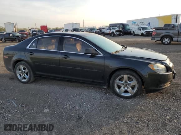 ✅ 2012 Chevrolet Malibu 1LS • VIN: 1G1ZB5E01CF153620 • Lot: 72558544. Listed on Copart with 170,733 mi. Free auction sales archive from the USA and detailed vehicle history report at DreamBid. Image 4.
