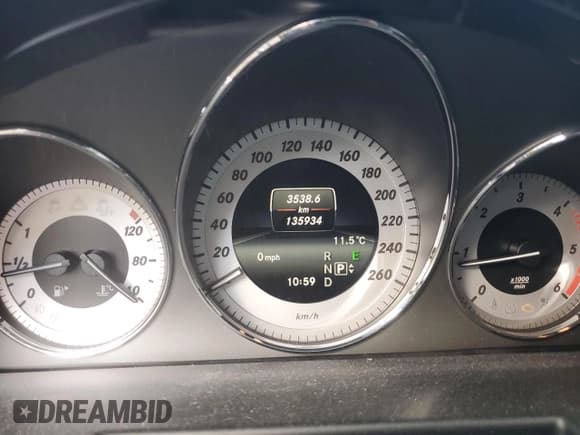✅ 2014 Mercedes-Benz GLK 250 • VIN: WDCGG0EB7EG190392 • Lot: 85348345. Listed on Copart with 135,934 mi. Free auction sales archive from the USA and detailed vehicle history report at DreamBid. Image 9.
