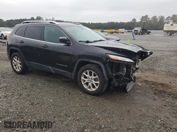 ✅ 2014 Jeep Cherokee Latitude • VIN: 1C4PJMCS5EW125645 • Лот: 89829685. Опубликован ранее на Copart с пробегом 105 724 миль. Бесплатный доступ к архиву аукционных продаж из США и подробный отчёт об истории автомобиля на DreamBid. Изображение 4.