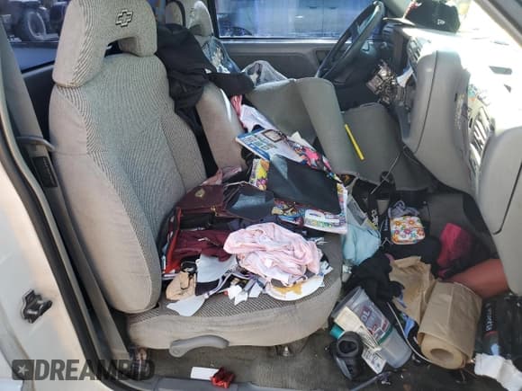 ✅ 1997 Chevrolet S-10 • VIN: 1GCCS14X3V8116628 • Лот: 61076395. Опубликован ранее на Copart с пробегом 146 210 миль. Бесплатный доступ к архиву аукционных продаж из США и подробный отчёт об истории автомобиля на DreamBid. Изображение 10.