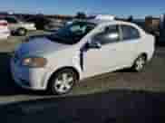 2010 Chevrolet Aveo 1LT z VIN KL1TD5DE6AB101335, wystawiony jako Copart lot #83634594 z przebiegiem 118 386 mil mil oraz Szkoda całkowita • Salvage title. Historia ofert i sprzedaży dostępna na DreamBid. Obrazek 1.