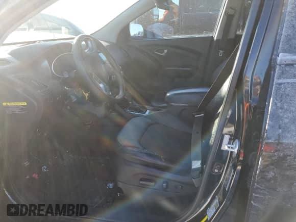 2015 Hyundai Tucson GLS z VIN KM8JT3AF7FU087988, wystawiony jako Copart lot #68188452 z przebiegiem 125 907 mil mil oraz . Historia ofert i sprzedaży dostępna na DreamBid. Obrazek 7.