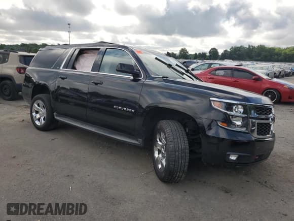 ✅ 2017 Chevrolet Suburban LT • VIN: 1GNSKHKC5HR360856 • Lot: 63503435. Wystawiony na Copart z przebiegiem 114 162 mil. Bezpłatny archiwum sprzedaży aukcyjnych z USA i szczegółowy raport historii pojazdu na DreamBid. Zdjęcie 4.