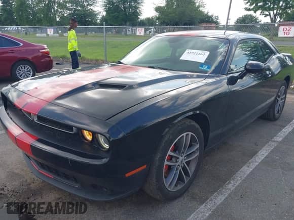 2019 Dodge Challenger SXT с VIN 2C3CDZGG9KH690438, выставлен на аукционе IAAI как лот 42722262 с пробегом 63 244 миль миль и . История ставок и продаж доступна на DreamBid. Изображение 17.