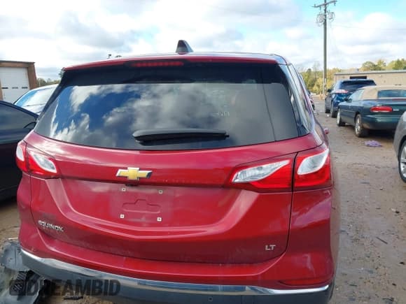 ✅ 2018 Chevrolet Equinox LT • VIN: 2GNAXJEV9J6120504 • Lot: 43581747. Wystawiony na IAAI z przebiegiem 37 790 mil. Bezpłatny archiwum sprzedaży aukcyjnych z USA i szczegółowy raport historii pojazdu na DreamBid. Zdjęcie 16.