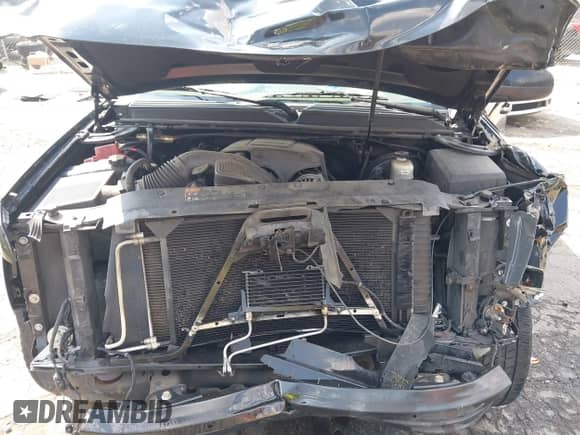 2012 Chevrolet Tahoe LT z VIN 1GNSCBE06CR215264, wystawiony jako IAAI lot #43274793 z przebiegiem 245 873 mil mil oraz . Historia ofert i sprzedaży dostępna na DreamBid. Obrazek 10.