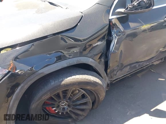 ✅ 2022 Mercedes-Benz GLA 35 AMG • VIN: W1N4N5BB3NJ317005 • Lot: 42299970. Wystawiony na IAAI z przebiegiem 18 123 mil. Bezpłatny archiwum sprzedaży aukcyjnych z USA i szczegółowy raport historii pojazdu na DreamBid. Zdjęcie 6.