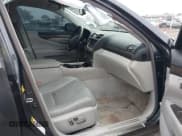 ✅ 2007 Lexus LS 460 L • VIN: JTHGL46F275016852 • Lot: 43875862. Listed on IAAI with 108,539 mi. Free auction sales archive from the USA and detailed vehicle history report at DreamBid. Image 5.