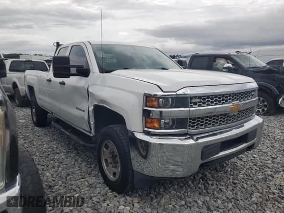 ✅ 2019 Chevrolet Silverado 2500HD Work Truck • VIN: 2GC2CREG6K1170428 • Лот: 71192695. Опубликован ранее на Copart с пробегом 180 960 миль. Бесплатный доступ к архиву аукционных продаж из США и подробный отчёт об истории автомобиля на DreamBid. Изображение 4.