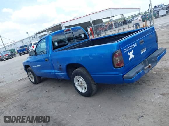 2000 Dodge Dakota with VIN 1B7FL26X1YS799143, listed as a IAAI auction lot 42303206 with 148,576 mi miles and . Bid and sale history available at DreamBid. Image 14.