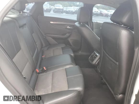 ✅ 2017 Chevrolet Impala LT • VIN: 2G1105SAXH9189581 • Лот: 74258054. Опубликован ранее на Copart с пробегом 165 063 миль. Бесплатный доступ к архиву аукционных продаж из США и подробный отчёт об истории автомобиля на DreamBid. Изображение 10.