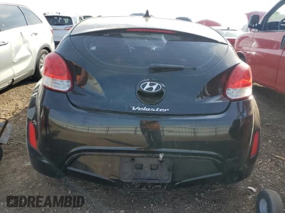 ✅ 2012 Hyundai Veloster w/Red Int • VIN: KMHTC6AD3CU071775 • Lot: 78481174. Wystawiony na Copart z przebiegiem 153 323 mil. Bezpłatny archiwum sprzedaży aukcyjnych z USA i szczegółowy raport historii pojazdu na DreamBid. Zdjęcie 6.