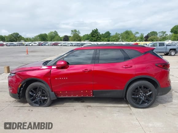 ✅ 2023 Chevrolet Blazer LT • VIN: 3GNKBHR47PS136157 • Lot: 43070598. Listed on IAAI with 49,307 mi. Free auction sales archive from the USA and detailed vehicle history report at DreamBid. Image 14.