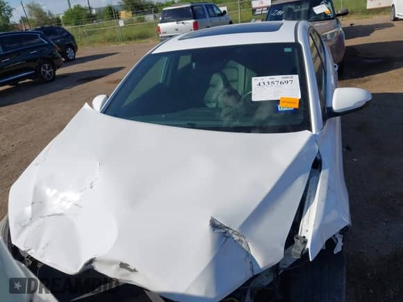 2018 Hyundai Elantra Sport with VIN KMHD04LB5JU534753, listed as a IAAI auction lot 43357697 with 62,897 mi miles and . Bid and sale history available at DreamBid. Image 13.